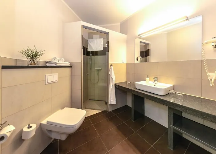 Zur Ostsee ホテル 4*
